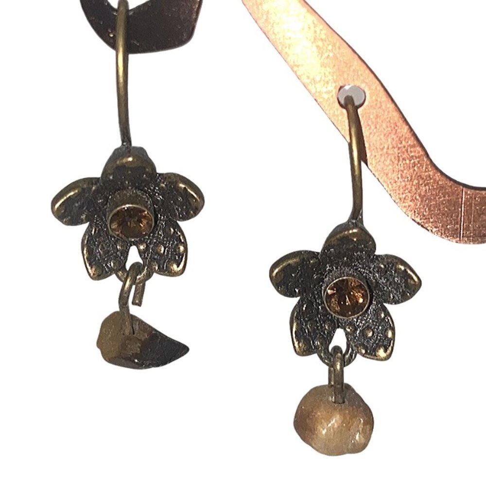 Charming Flower and Stone Drop Earrings